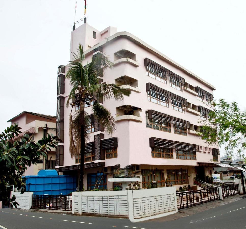 Hotel Rains Inn Guwahati Exteriör bild