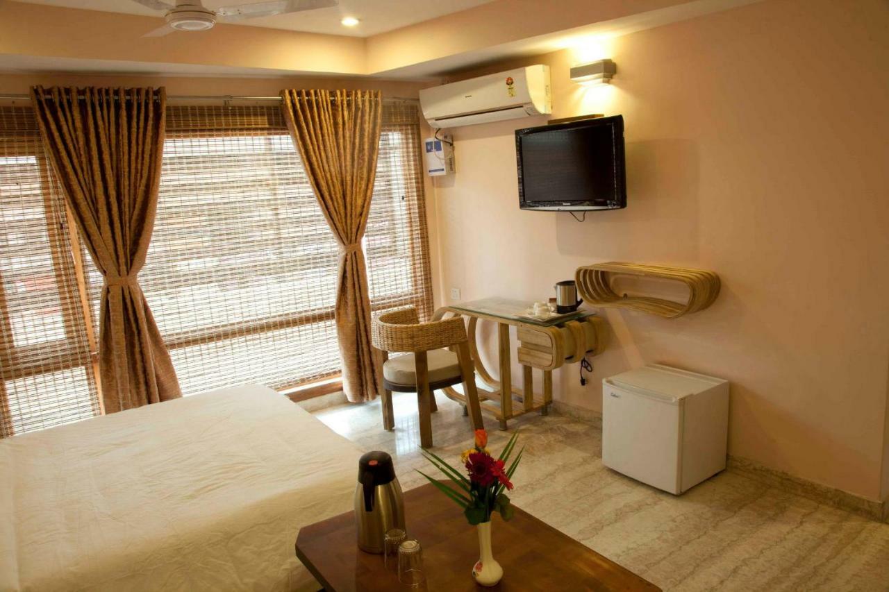 Hotel Rains Inn Guwahati Exteriör bild